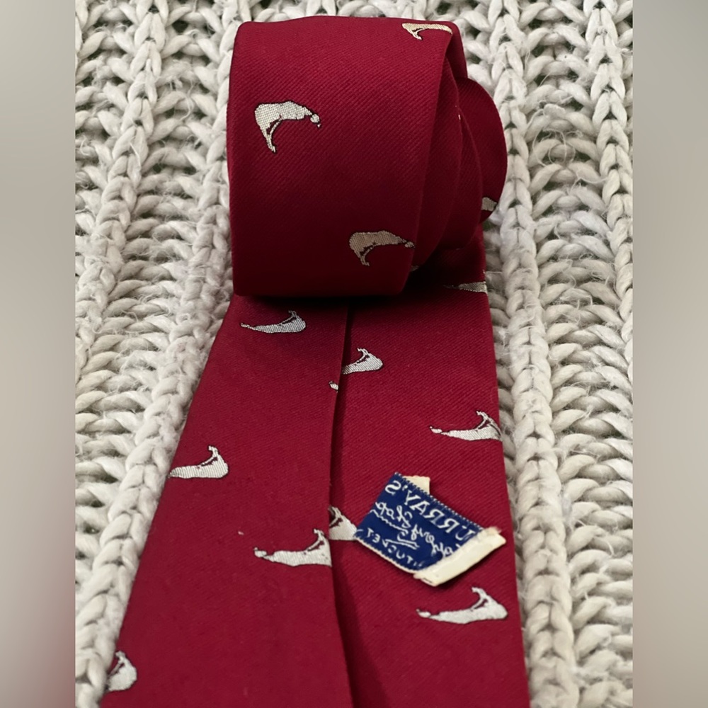Murray’s Toggery Shop Nantucket Island Tie